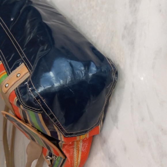 Satchel - Picture 6 of 16